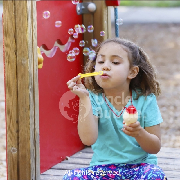 VIDEO-UNCLE BUBBLE FUN ANTI-SPILL PALS